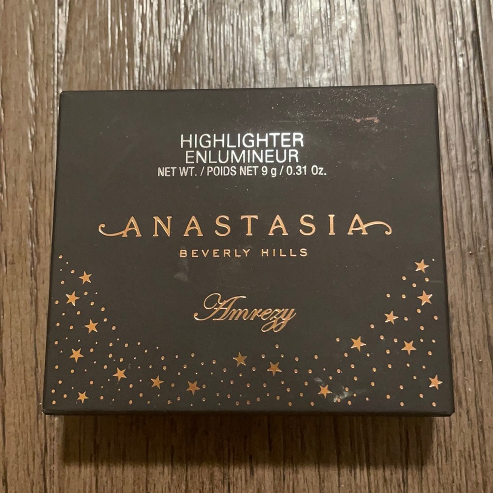 Anastasia Beverly Hills Amrezy Highlighter